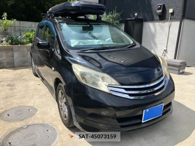 Nissan NOTE 2013-02 8367888-1