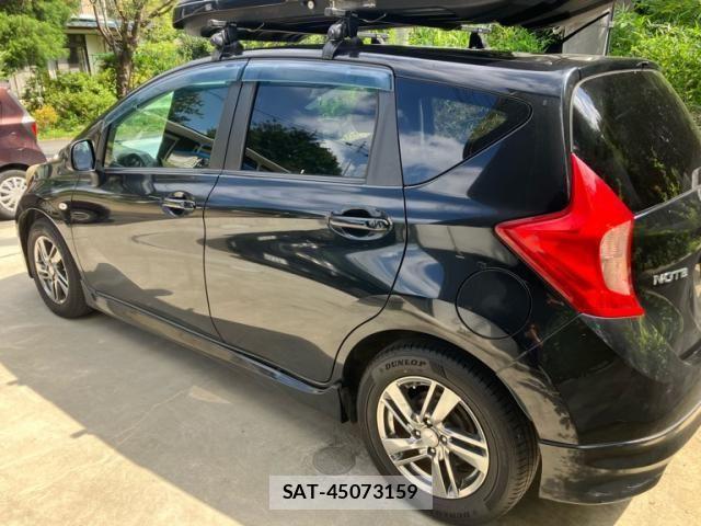 Nissan NOTE 2013-02 8367888-4