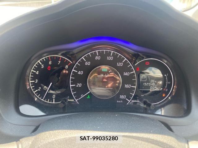 Nissan NOTE 2014-07 8367894-15