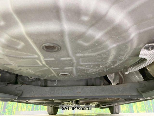 Nissan NOTE 2019-01 8367848-18