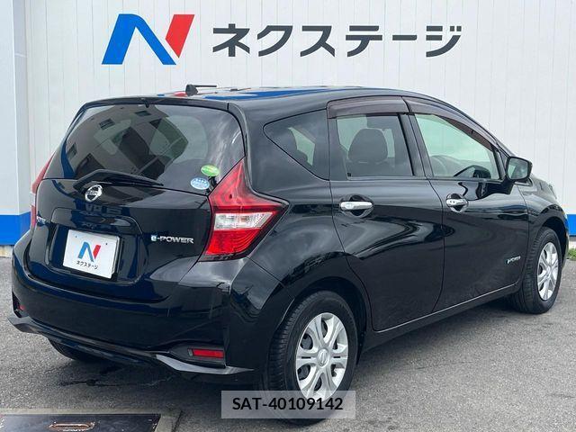 Nissan NOTE 2017-09 8367852-17