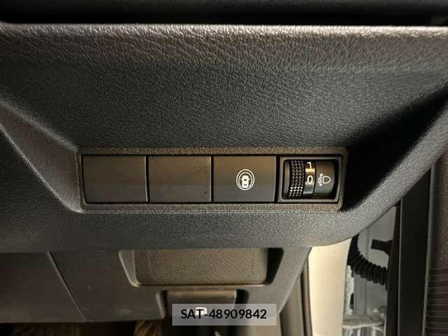 Nissan NOTE 2024-07 8367821-4
