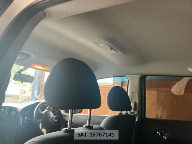 Nissan NOTE 2013-08 8367898-8
