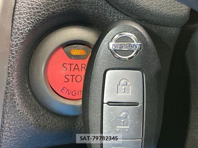Nissan NOTE 2014-02 8367868-5