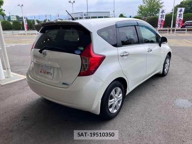 Nissan NOTE 2013-04 8371991-16