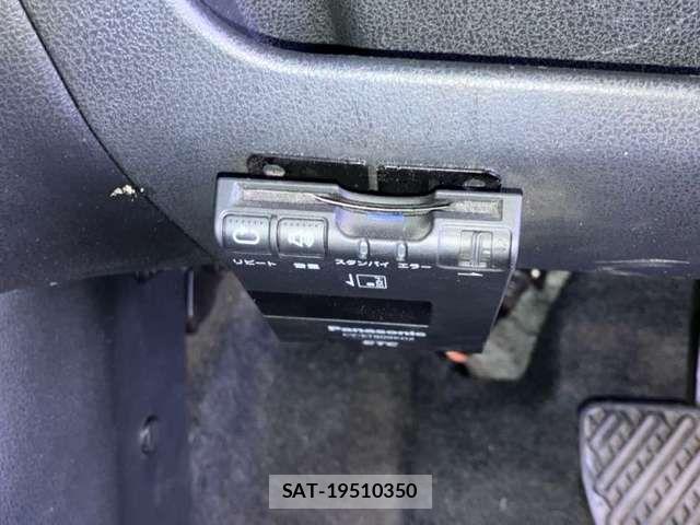 Nissan NOTE 2013-04 8371991-3