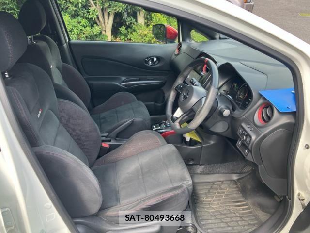Nissan NOTE 2017-11 8371984-8