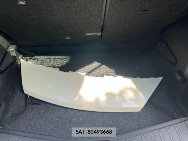 Nissan NOTE 2017-11 8371984-21