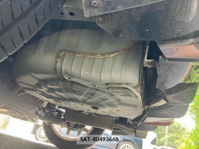 Nissan NOTE 2017-11 8371984-5