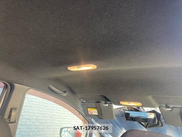 Nissan NOTE 2017-02 8371985-11