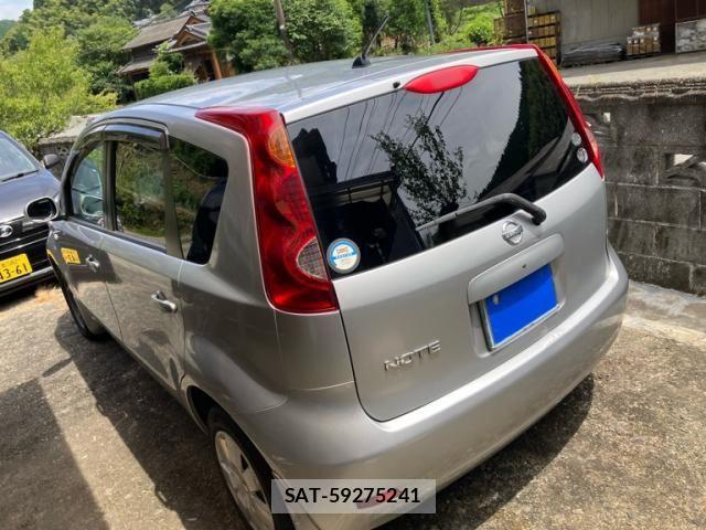 Nissan NOTE 2010-08 8371993-5
