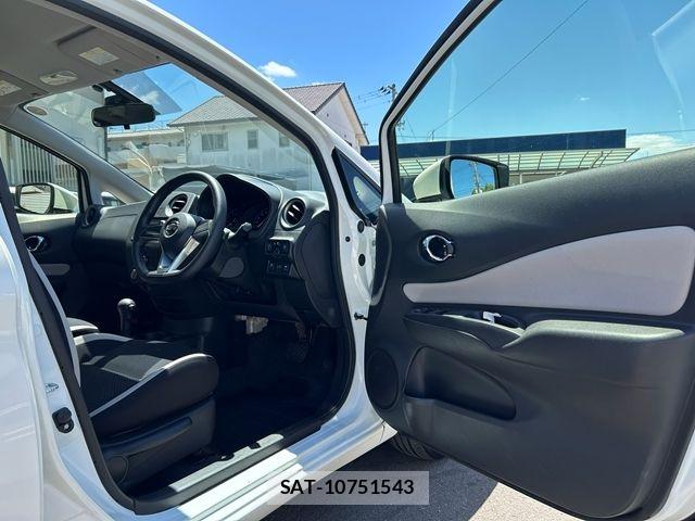 Nissan NOTE 2017-07 8371987-14