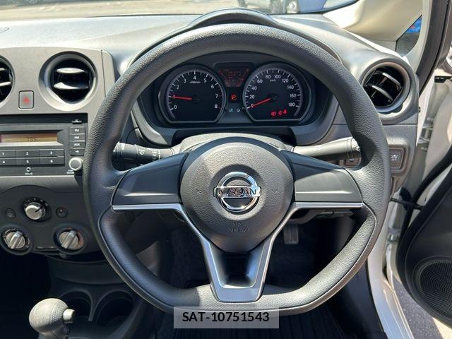 Nissan NOTE 2017-07 8371987-23