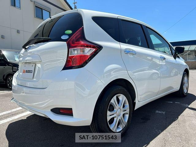 Nissan NOTE 2017-07 8371987-6