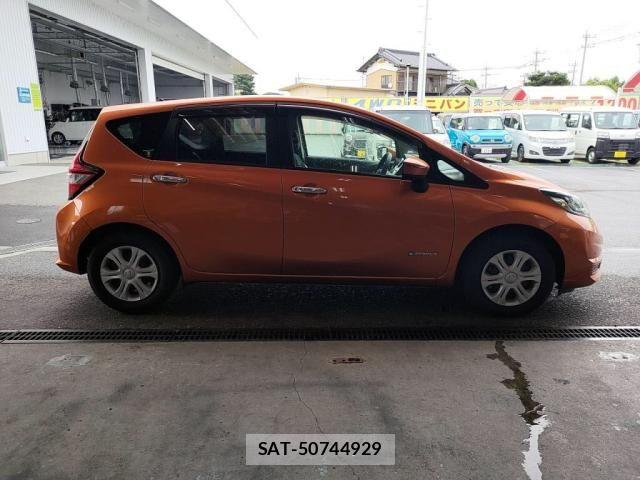 Nissan NOTE 2017-07 8371983-10