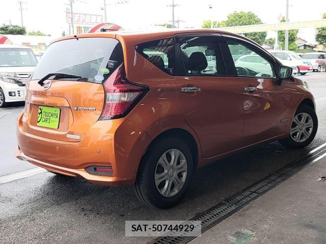 Nissan NOTE 2017-07 8371983-1