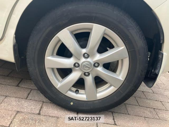 Nissan NOTE 2013-01 8414084-8