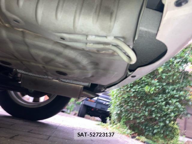 Nissan NOTE 2013-01 8414084-9
