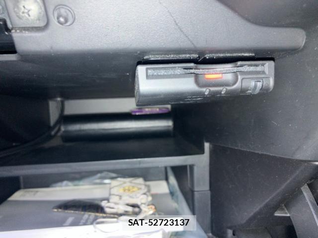 Nissan NOTE 2013-01 8414084-20