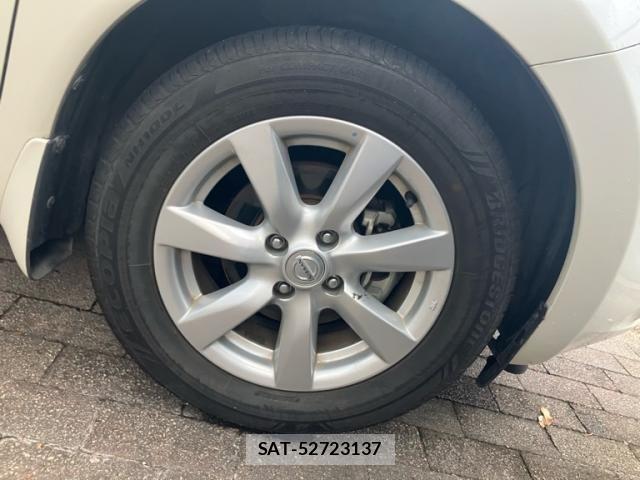 Nissan NOTE 2013-01 8414084-5