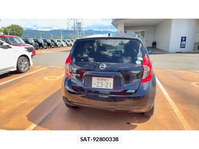 Nissan NOTE 2013-09 8414088-3