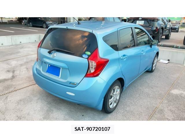 Nissan NOTE 2013-03 8414103-3