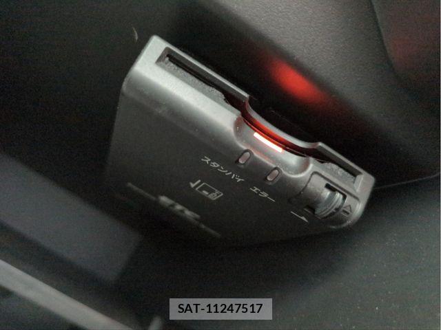 Nissan NOTE 2013-05 8414085-14
