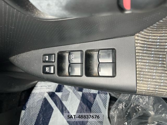 Nissan NOTE 2010-06 8414101-19