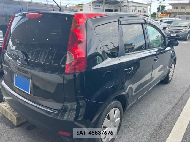 Nissan NOTE 2010-06 8414101-5
