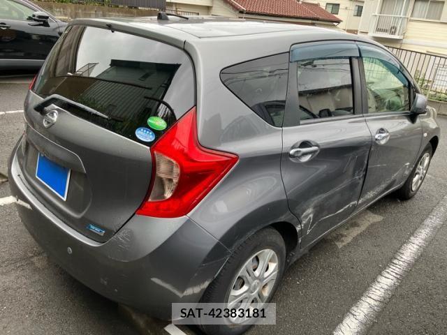 Nissan NOTE 2013-03 8414112-6
