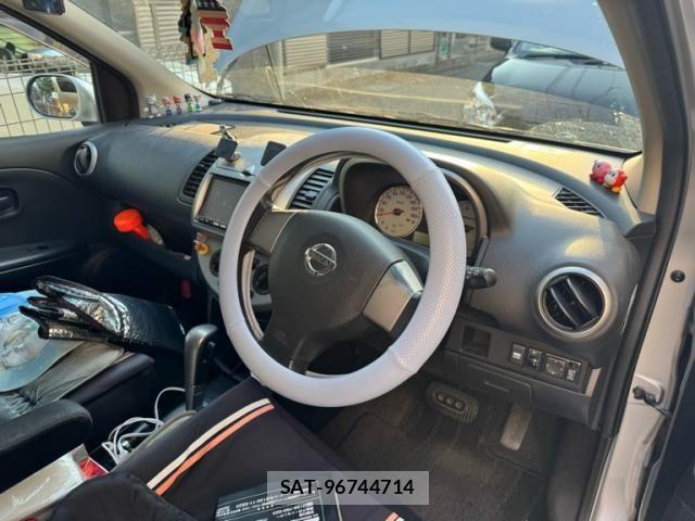 Nissan NOTE 2012-02 8414111-16