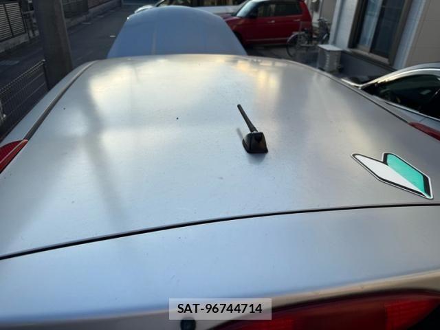 Nissan NOTE 2012-02 8414111-5