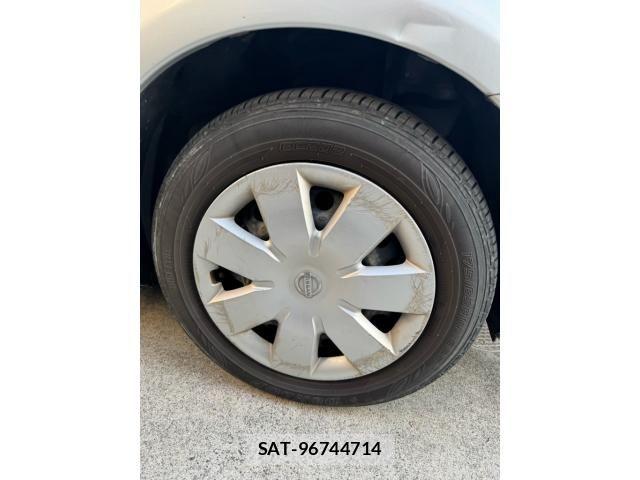 Nissan NOTE 2012-02 8414111-8