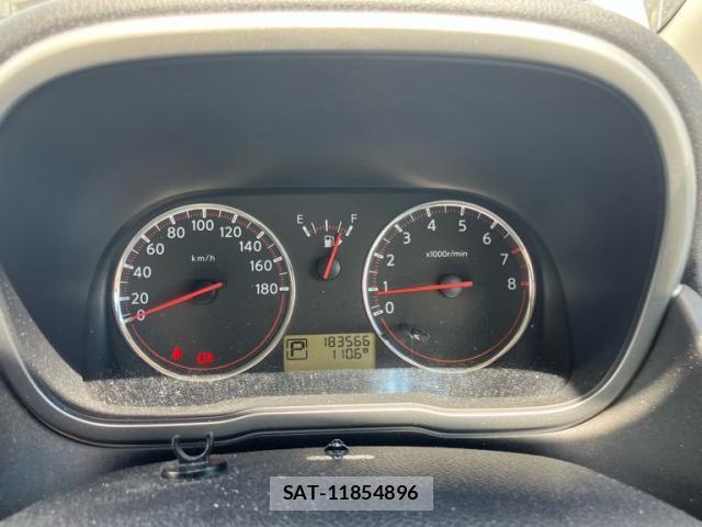 Nissan NOTE 2010-08 8414102-19