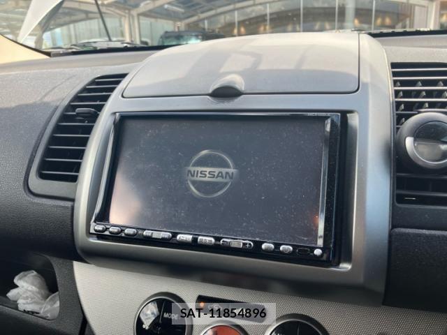 Nissan NOTE 2010-08 8414102-22