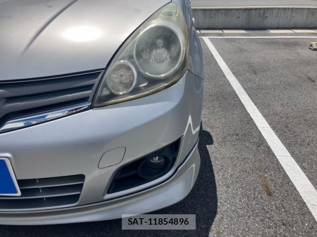 Nissan NOTE 2010-08 8414102-6