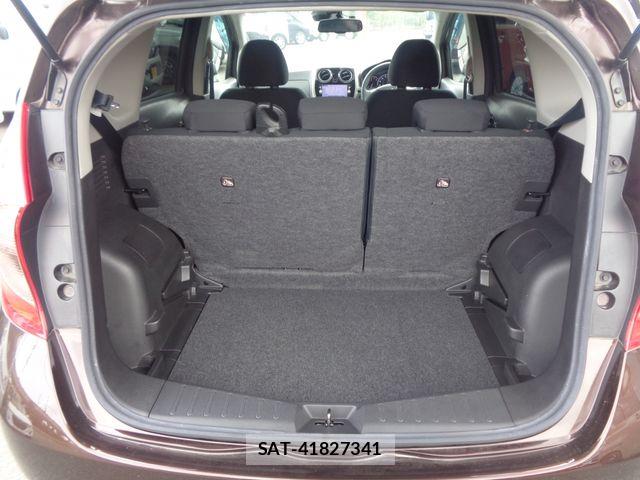 Nissan NOTE 2015-10 8414081-16