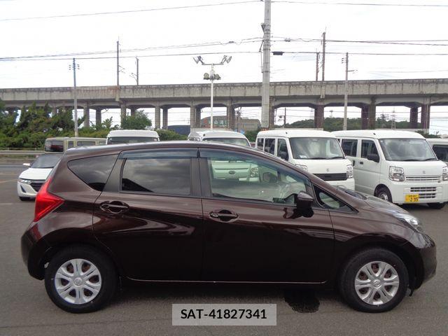 Nissan NOTE 2015-10 8414081-3