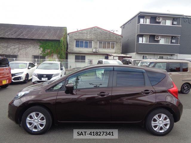 Nissan NOTE 2015-10 8414081-4
