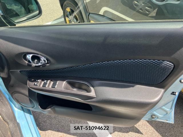 Nissan NOTE 2013-08 8414113-15