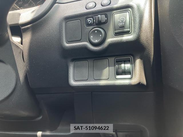 Nissan NOTE 2013-08 8414113-20