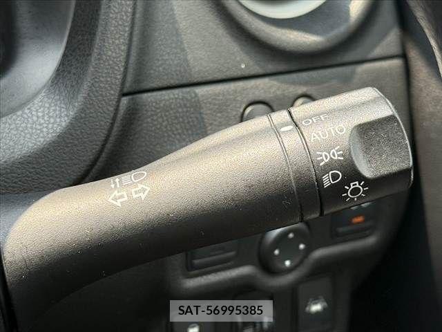 Nissan NOTE 2015-11 8414109-24