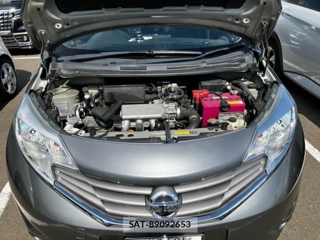 Nissan NOTE 2012-10 8414121-11