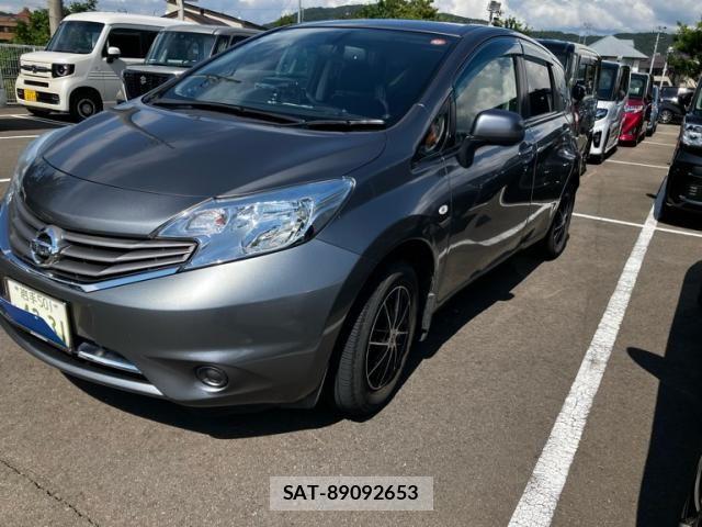 Nissan NOTE 2012-10 8414121-2