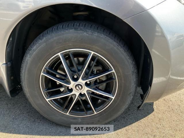 Nissan NOTE 2012-10 8414121-4