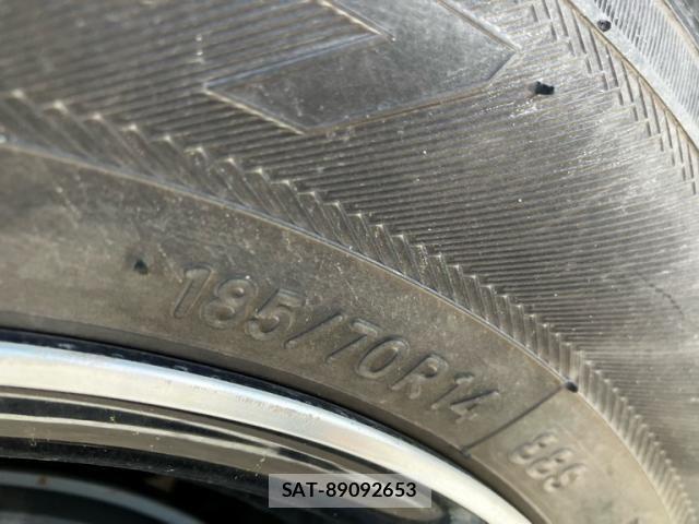 Nissan NOTE 2012-10 8414121-6