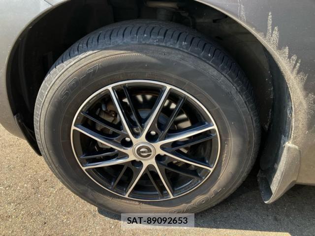 Nissan NOTE 2012-10 8414121-8