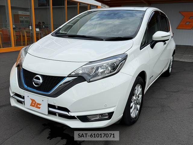 Nissan NOTE 2018-08 8414075-9