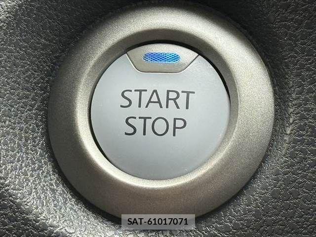 Nissan NOTE 2018-08 8414075-6