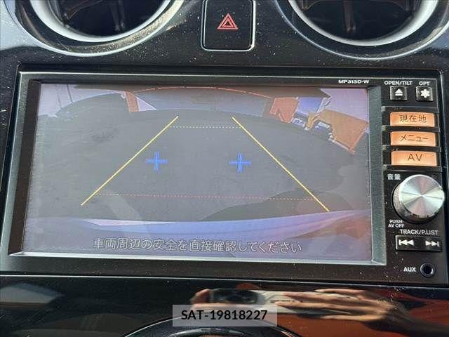 Nissan NOTE 2014-01 8414086-21